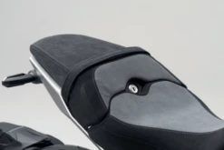 Honda Passagiers Zadel (Alcantara) CB1000R (21-)